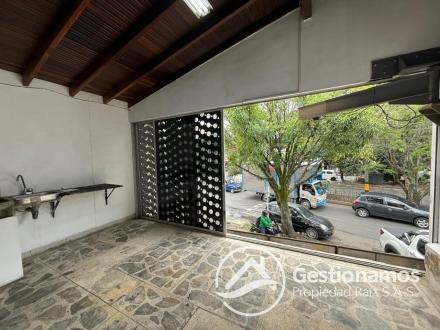 CODIGO A 2895 BELEN TRINIDAD 